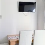1 Bedroom Awesome In *