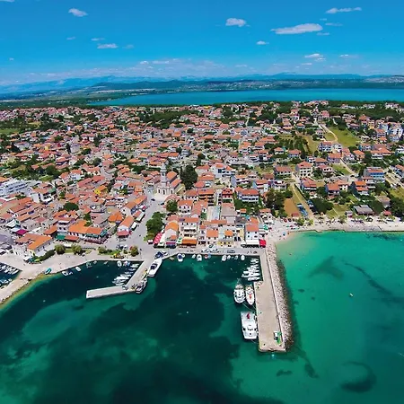 1 Bedroom Awesome In